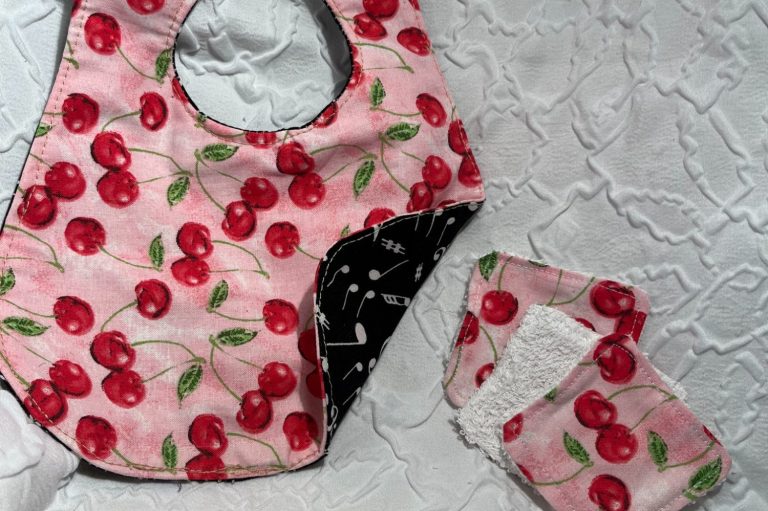 Double-Sided Bibs and rags